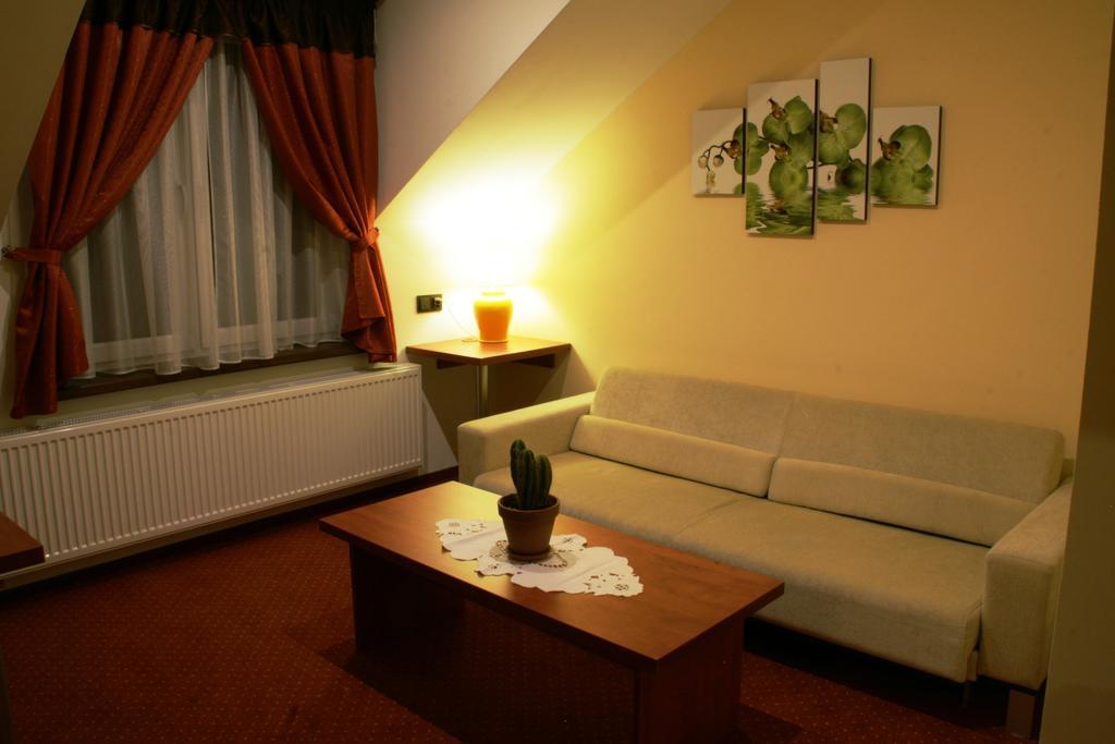 Hotel Kuznia Oberza Polska Łysomice Værelse billede